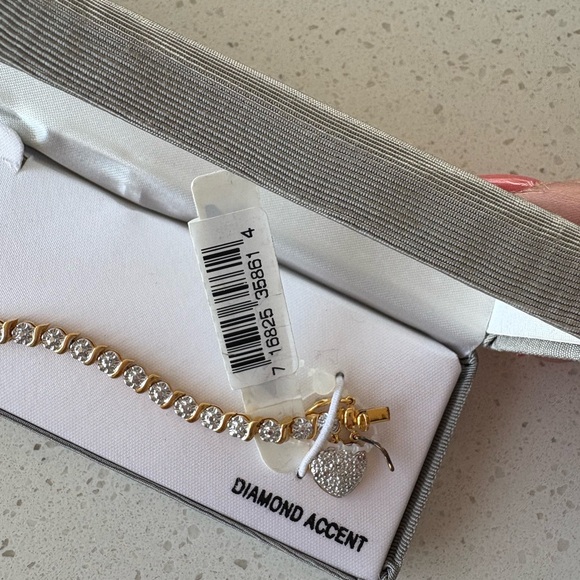 Diamond tennis bracelet - Picture 6 of 7